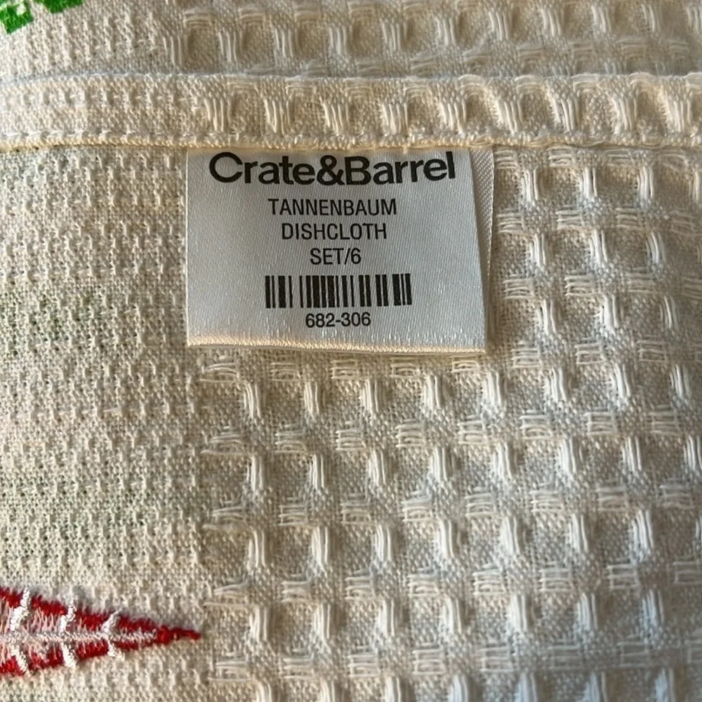 NWOT Two Crate & Barrel Tannenbaum Christmas Tree / Holiday Waffle Dish Cloths